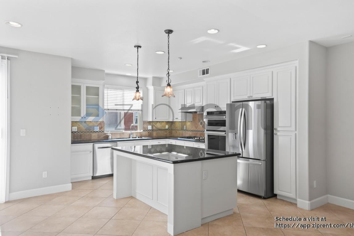 Building Photo - 6185 Yardley Ln