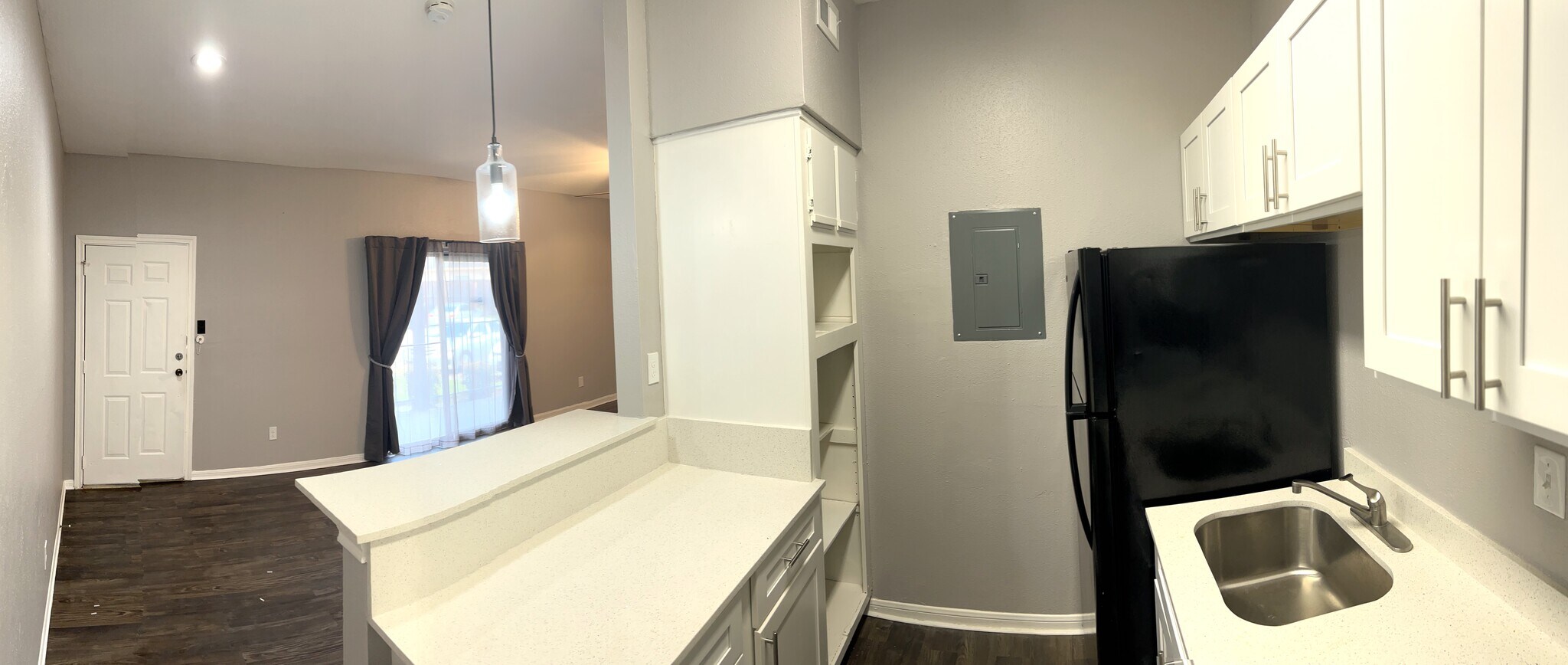 Building Photo - 8800 Westplace Dr