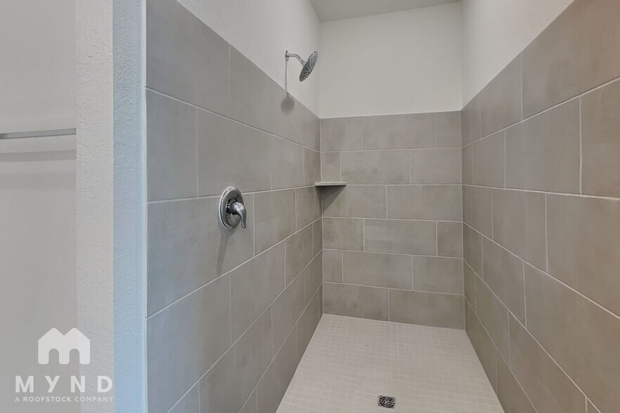 Building Photo - 10559 Ysasmendi Rdg