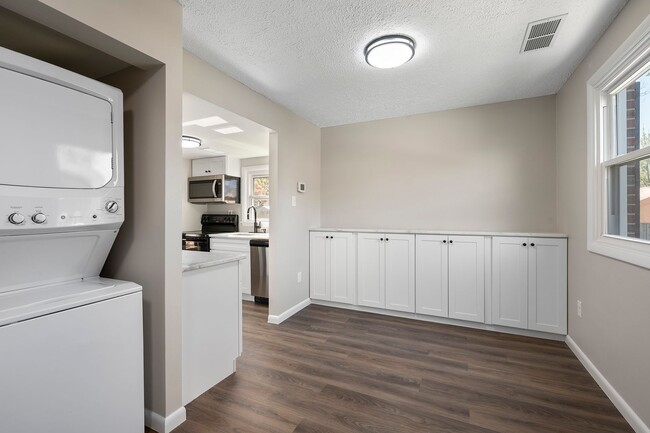 Building Photo - 3-Bedroom Home with Spacious Living and a ...