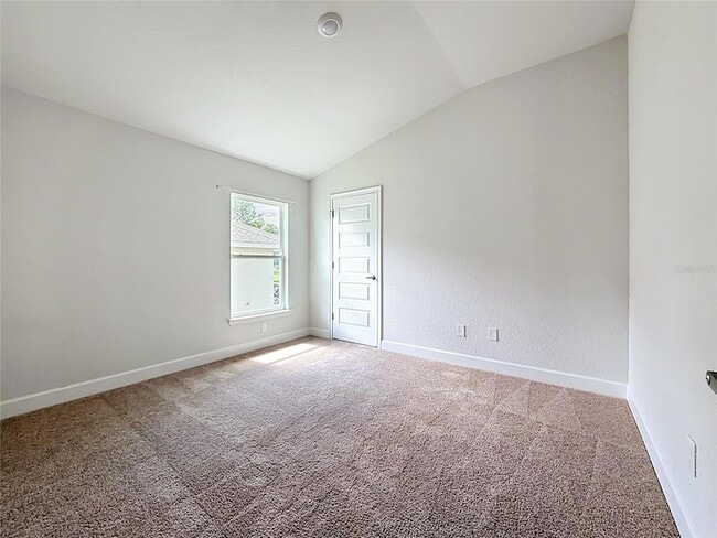 Building Photo - 187 NW 45th Loop