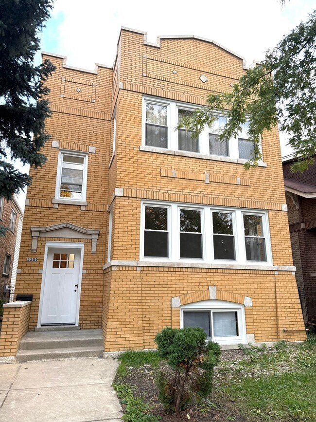 Primary Photo - 5359 W Potomac Ave