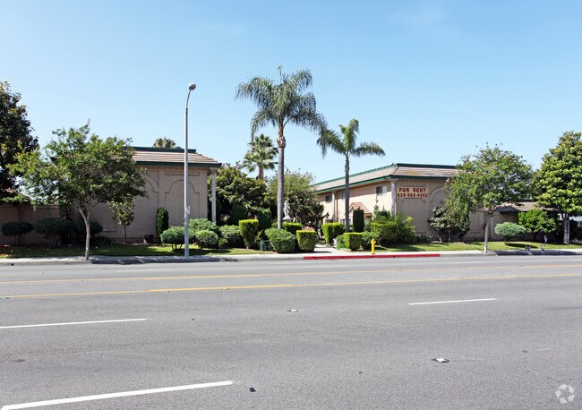 Building Photo - Colima Apartments