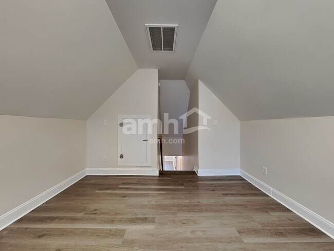 Building Photo - 112 Spalding Ln