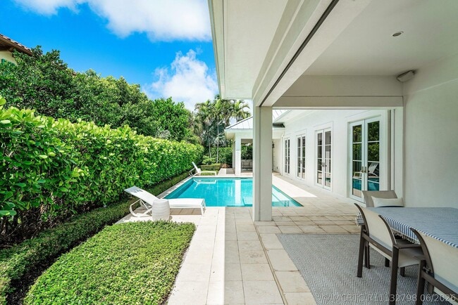 Building Photo - 106 Beachway Dr