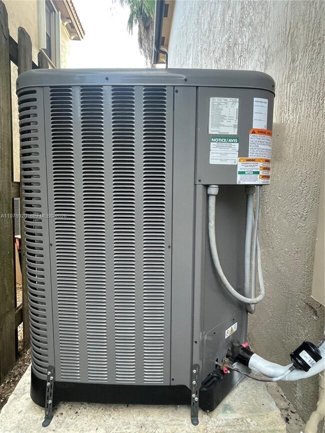 Building Photo - 10417 SW 231st Ter