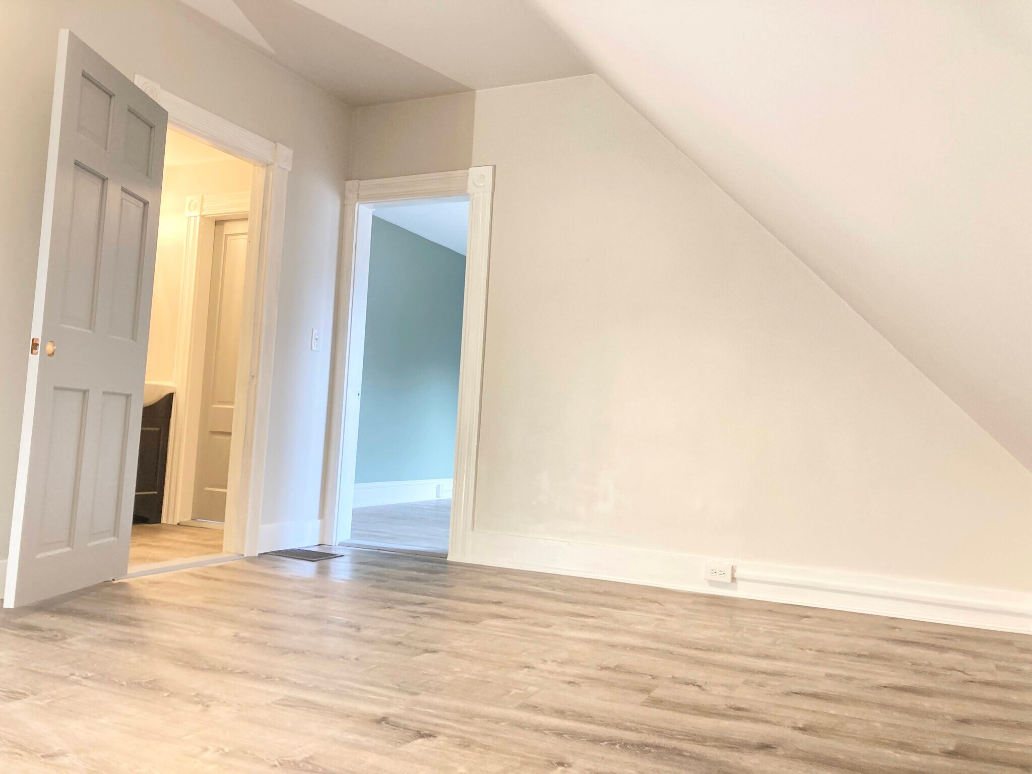 2nd floor bonus room - 33 -35 Federal Street