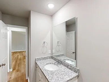 Building Photo - 204 Grand Oaks Dr