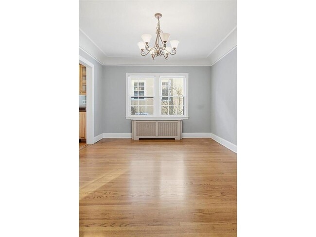 Building Photo - 3540 Irving Ave S