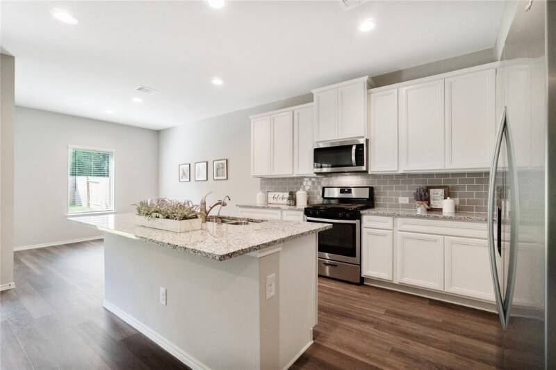 Building Photo - 2274 Strong Horse Dr