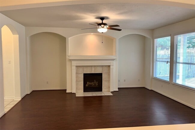 Building Photo - 130 Ledgestone Pl