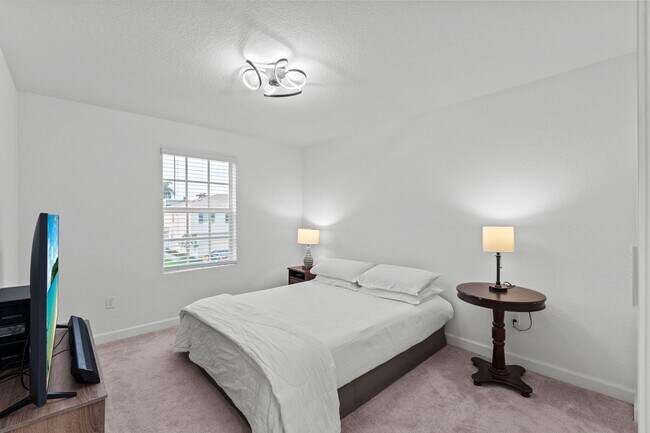 Building Photo - 4370 Pond Lily Ln