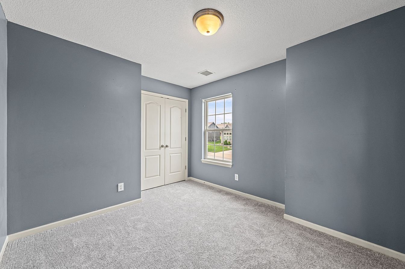 Building Photo - 8947 NE 116th Terr