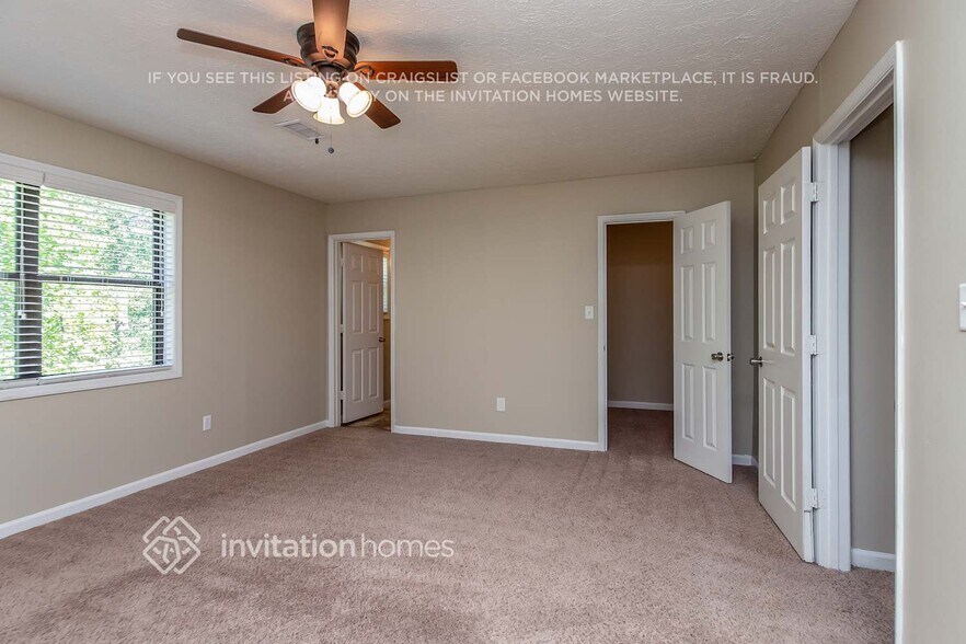 Building Photo - 215 Merrydale Dr