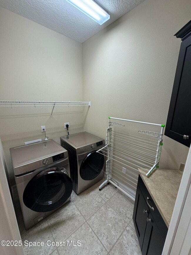 Building Photo - 3168 Lamanga Dr