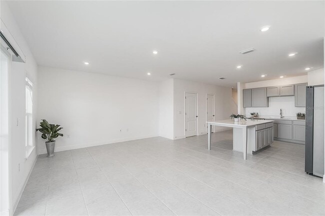 Building Photo - 32129 Pond Apple Bnd