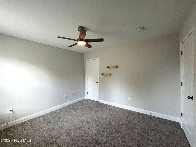 Building Photo - 143 Lonesome Glory Dr