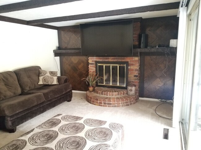 Building Photo - 4067 Gibsonia Rd