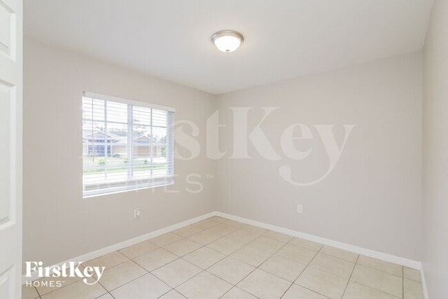 Building Photo - 5473 Wagon Wheel Dr