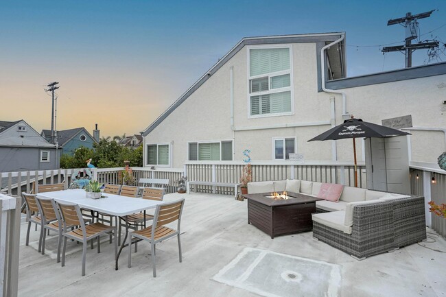 Building Photo - 824 Rockaway Ct