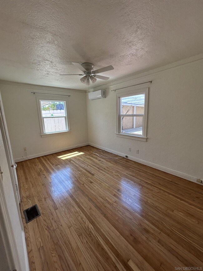Building Photo - 4734 Biona Dr