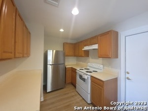 Building Photo - 10527 Hunters Pond
