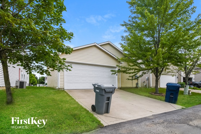 Building Photo - 12184 Maize Dr