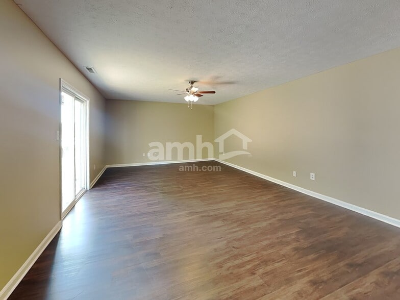 Building Photo - 6770 W Denton Dr