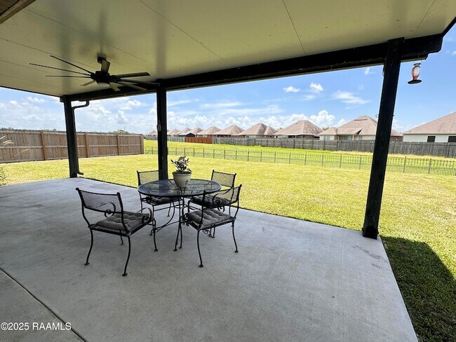 Building Photo - 209 Stanwell Ave