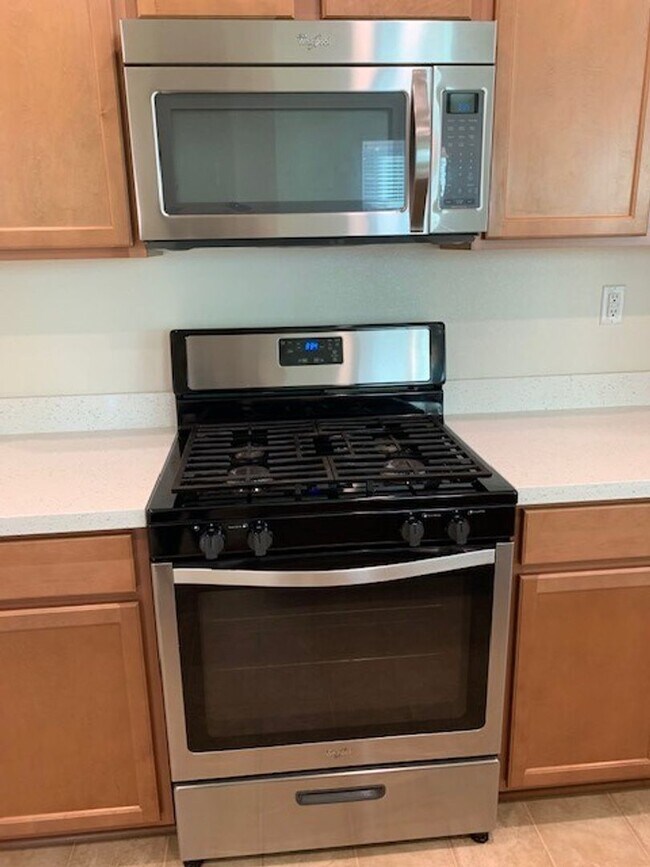 Building Photo - Two Story Home Across the Street from a Beautiful Park