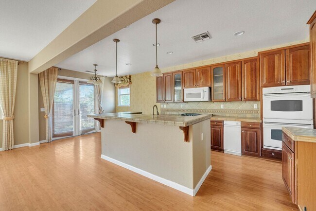 Building Photo - 8639 Brush Way