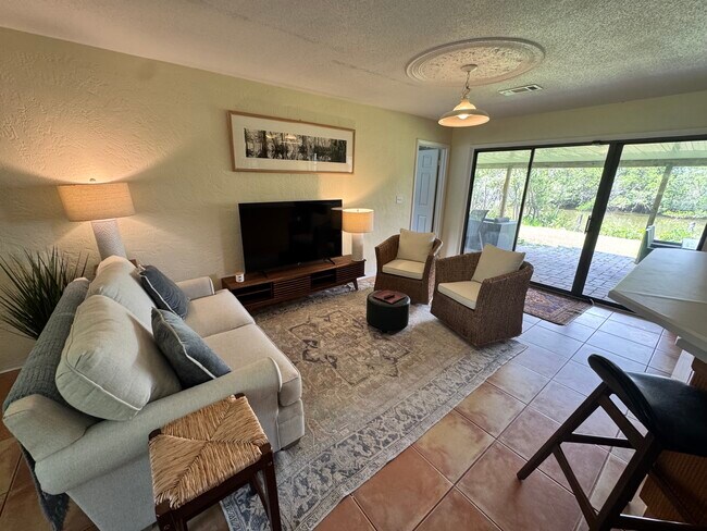 Building Photo - 50 Oak Tree Dr