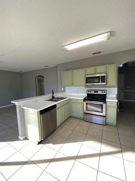 Building Photo - 606 Bluebill Ct