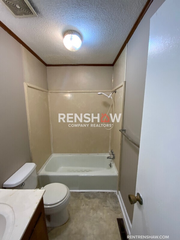 Building Photo - 1020 Merriman Ave