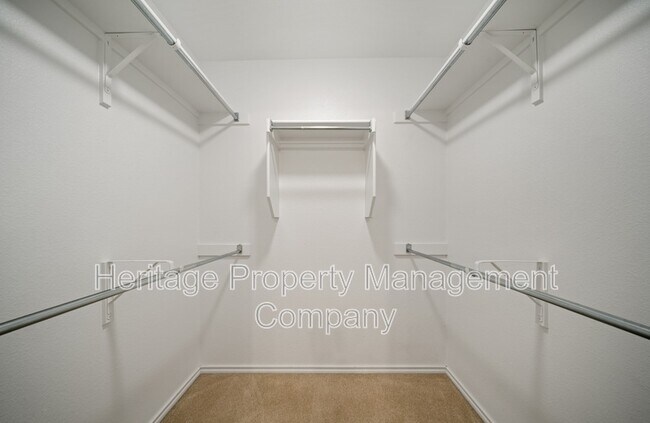 Building Photo - 5125 Knollwood