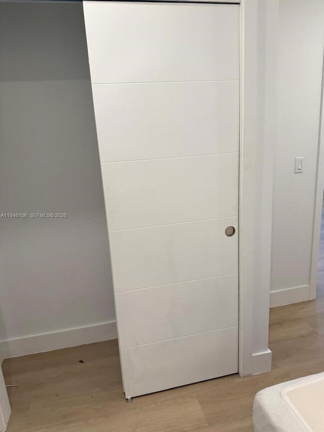 Building Photo - 21 NE 48th St