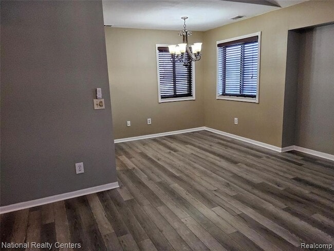 Building Photo - 15712 Orchard Ln