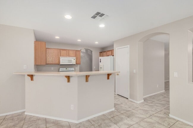 Building Photo - New Listing in Buckeye