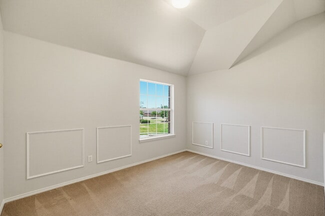 Building Photo - **This home checks all the boxes!**