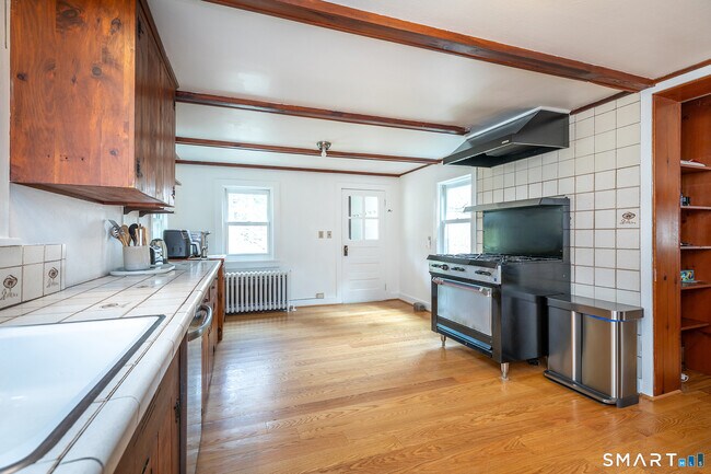 Building Photo - 48 Keeler Rd