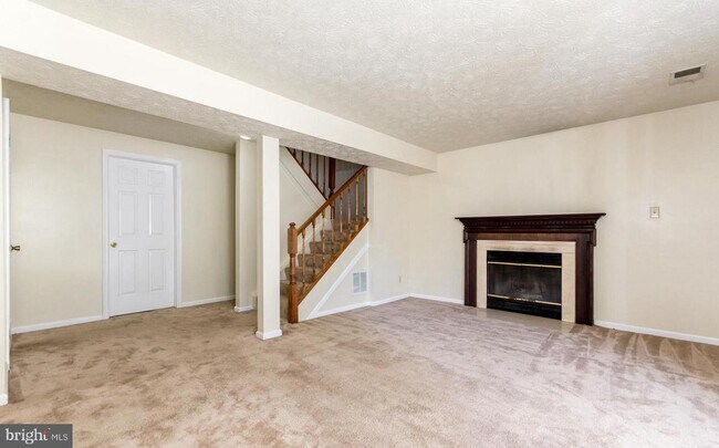 Building Photo - 6707 Ammendale Way