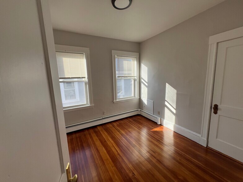 BR2 - 69 Frederick Ave