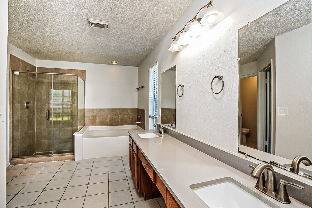 Building Photo - 3909 Spring Meadow Dr