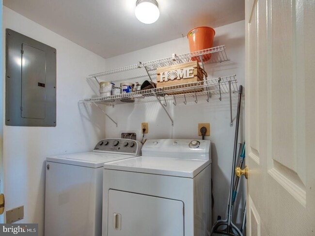 Building Photo - 36011 Condo Dr