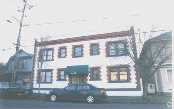 Building Photo - The Allen