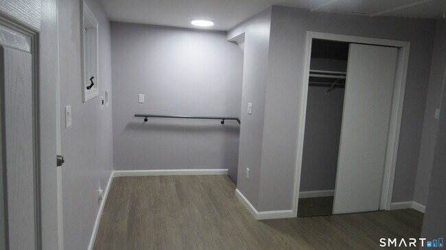 Building Photo - 17 Woodbine St