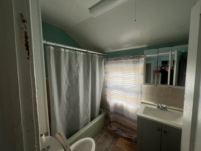 Building Photo - 1013 W Decatur St