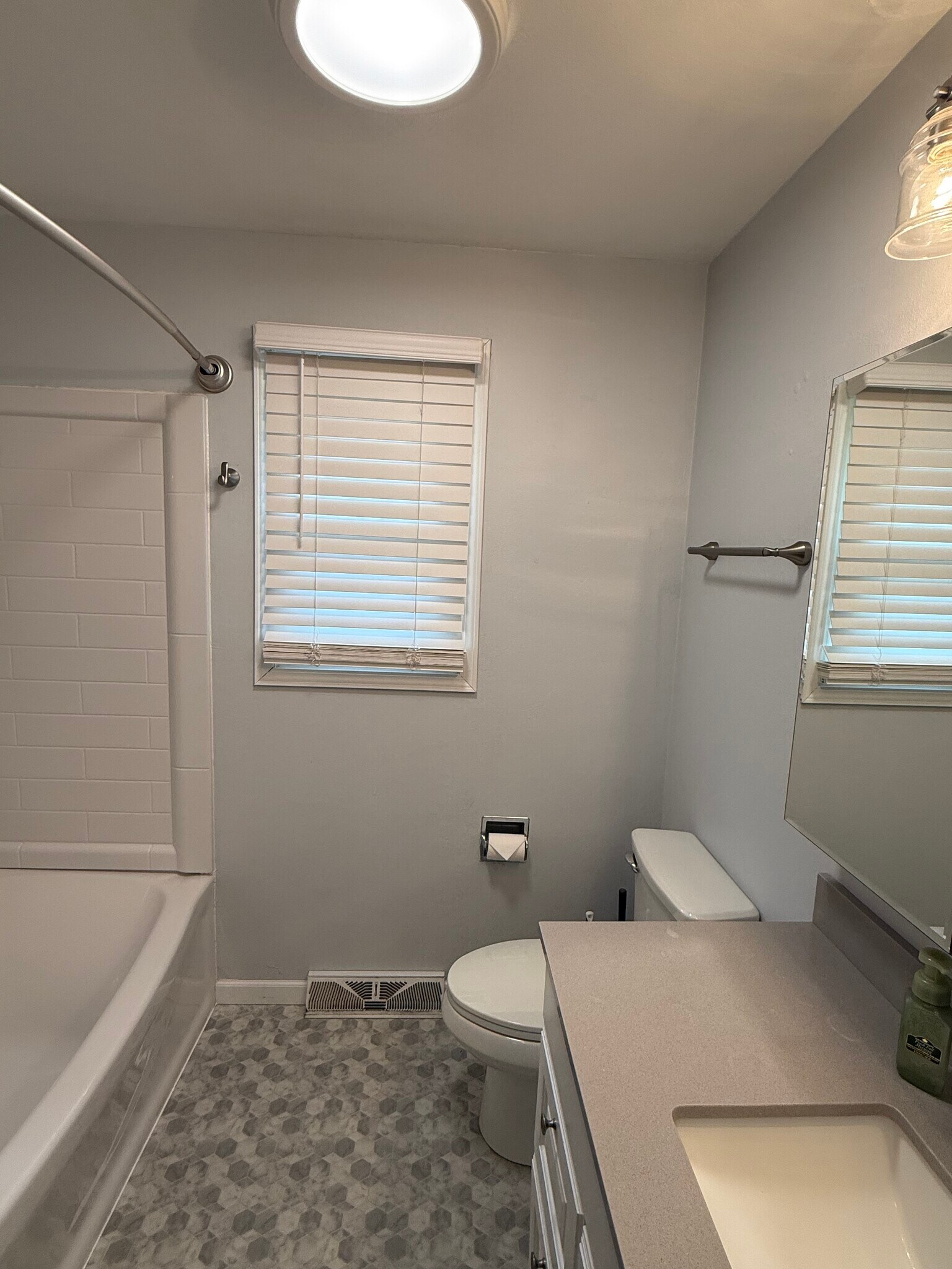 Bathroom - 1202 Knollcrest Dr