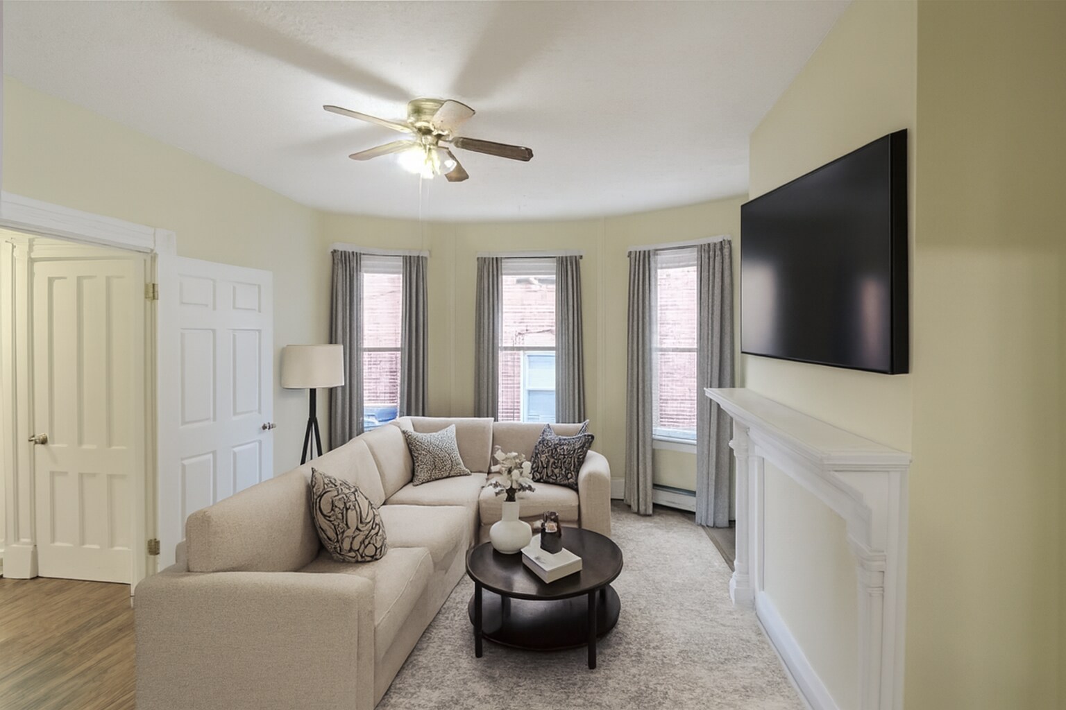 Building Photo - 99 Hungerford St