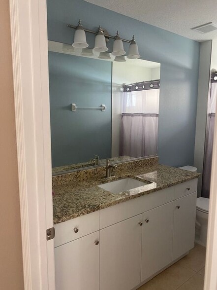 Building Photo - 5004 Forest Creek Tr
